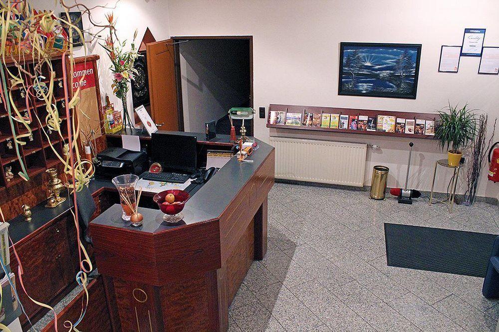 Pension Erlaa Wien Exteriör bild